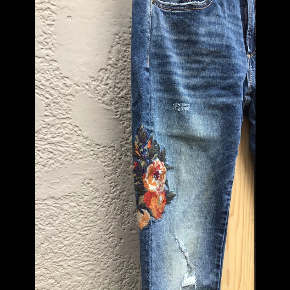 Driftwood Audrey jean